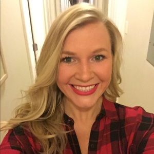 Meet your Posher, Julie